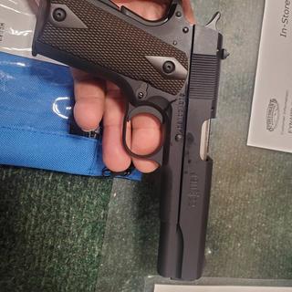 Browning 1911-22 A1 22 Long Rifle 4.25in Black Pistol - 10+1 Rounds - California Compliant — image 2